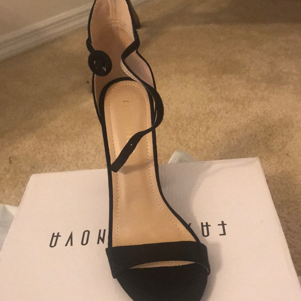 Size 8.5 heels